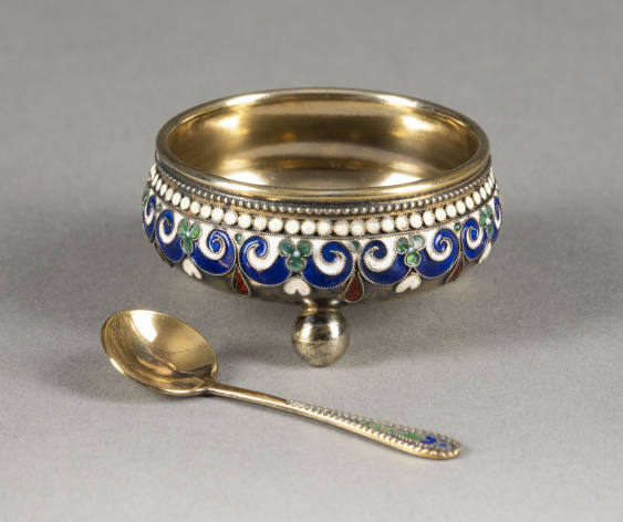 A SILVER-GILT AND CLOISONNÉ ENAMEL SALT AND A SOVIET SPO