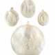 A COLLECTION OF FOUR CARVED MOTHER-OF-PEARL SHELL PLAQUE - Foto 1