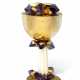 AN ELIZABETH II AMETHYST-MOUNTED 22K GOLD AND RESIN CHALICE AND COVER - Foto 1