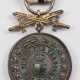 Hohenzollern: Fürstlich hohenzollernscher Hausorden, Silberne Medaille, mit Schwertern. - Foto 1