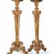 A PAIR OF LOUIS XIV CARVED PINE TORCHERES - Foto 1