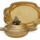 A FRENCH SILVER-GILT ECUELLE AND STAND - фото 1