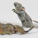 Zwei Wiener Bronzen mit Mäusen - photo 1