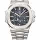 PATEK PHILIPPE. A VERY RARE STAINLESS STEEL AUTOMATIC WRISTWATCH WITH POWER RESERVE, MOON PHASES, DATE AND BRACELET - Foto 1