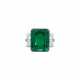 EXCEPTIONAL HARRY WINSTON EMERALD AND DIAMOND RING - фото 1