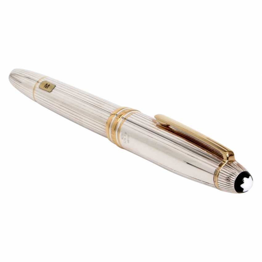 Montblanc Edler Fullfederhalter Meisterstuck Solitaire Neuwertig Neupreis Ca 10 Online Bei Auktion Kaufen Auktionskatalog Luxus Aus Privatbesitz Schmuck Mode Accessoires Vom 11 08 18 Foto Preis Von Auktionslos 109 Bei