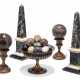 A COLLECTION OF WORKED MARBLE AND HARDSTONE OBJECTS - Foto 1