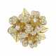 VAN CLEEF & ARPELS DIAMOND AND GOLD FLOWER BROOCH - фото 1