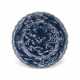 A BLUE AND WHITE 'DRAGON' DISH - photo 1