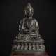 Bronze des Buddha Shakyamuni auf einem Lotossockel - Foto 1