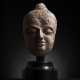 Feiner Kopf des Buddha Shakyamuni aus Stucco - Foto 1