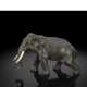 Bronze eines Elefanten mit Zähnen aus Elfenbein - фото 1