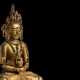 Aufsatz einer Stupa aus vergoldeter Bronze mit Dekor von buddhistischen Symbolen - Foto 1