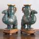 Paar Cloisonné-Vasen in Form von Fabelwesen - фото 1