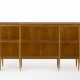 Sideboard with three folding doors and four doors in solid wood and veneered. Gaskets and brass feet. Execution by S.A.F.F.A. Milan, 1950s. (200x117x47 cm.) (slight defects and restoration) | | Provenance | Private collection, Milano - Foto 1