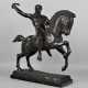 Heroische Bronze eines Kriegers auf dem Rücken eines galoppierenden Pferdes von Berthold Stölzer 1930er Jahre - Foto 1