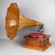 Grammophon "His Masters Voice", um 1900 - Foto 1