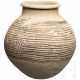 Ovoides Keramikgefäß mit Streifendekor, Khabur-Keramik, Syrien, 1. Hälfte 2. Jtsd. v. Chr. - Foto 1