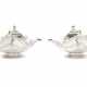 A PAIR OF GEORGE I SILVER SAUCEBOATS - Foto 1