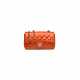 A CORAL PATENT LEATHER MINI CLASSIC FLAP BAG WITH SILVER HARDWARE - Foto 1