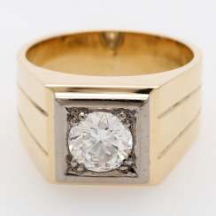 Herrenring mit 1 Brilliantenant ca. 1,1ct. Herrenring mit 1 Brilliantenant ca. 1,1ct.