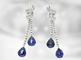 Earrings: vintage earrings with fine sapphire drops in total. approx. 16,5 ct and brilliant-cut diamonds of total. approx, 1,88 ct, 18K white gold Earrings: vintage earrings with fine sapphire drops in total. approx. 16,5 ct and brilliant-cut diamonds of total. approx, 1,88 ct, 18K white gold