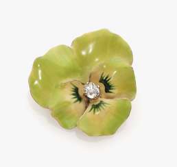 Pansy pendant with enamel and a diamond Pansy pendant with enamel and a diamond