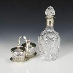 Carafe et 2, de la confiture, Pot sur Tablette Carafe et 2, de la confiture, Pot sur Tablette