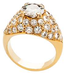Band ring with brilliant solitaire Band ring with brilliant solitaire