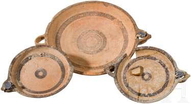 Три тарелки, кипрским-геометрически I, 1050 - 950 до н. э. Три тарелки, кипрским-геометрически I, 1050 - 950 до н. э.