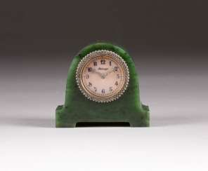 NEPHRITE DESK CLOCK IN ORIGINAL CASE NEPHRITE DESK CLOCK IN ORIGINAL CASE