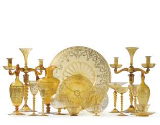 A VENETIAN (COMPAGNIA VENEZIA MURANO) AMBER GLASS PART SERVICE A VENETIAN (COMPAGNIA VENEZIA MURANO) AMBER GLASS PART SERVICE