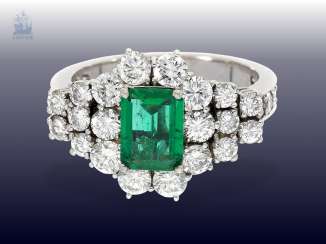Ring: very high-quality and highly decorative vintage emerald/brilliant gold wrought ring, approx. 3,3 ct., very rare emerald quality Ring: very high-quality and highly decorative vintage emerald/brilliant gold wrought ring, approx. 3,3 ct., very rare emerald quality