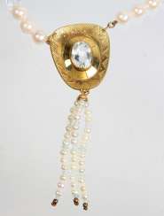 Unique Aquamarine Pearl Necklace - Yellow Gold 585 Unique Aquamarine Pearl Necklace - Yellow Gold 585