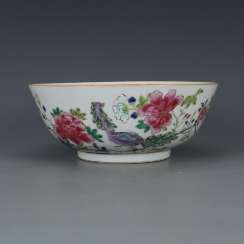 Qing Dynasty Pastel painting Peacock bowl Qing Dynasty Pastel painting Peacock bowl