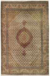 Large Tabriz Mahi Carpet Large Tabriz Mahi Carpet