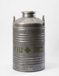 Joseph Beuys (Krefeld 1921 - Dusseldorf 1986): Oil can FIU 1980 Joseph Beuys (Krefeld 1921 - Dusseldorf 1986): Oil can FIU 1980