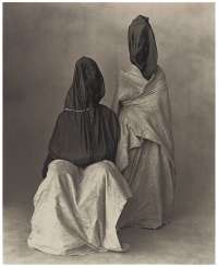 IRVING PENN (1917–2009) IRVING PENN (1917–2009)