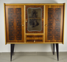 Sideboard der 60er Jahre.Artikel-NR: 12,174 Sideboard der 60er Jahre.Artikel-NR: 12,174