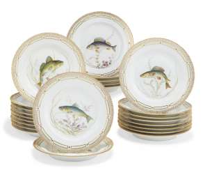 TWENTY-FOUR ROYAL COPENHAGEN PORCELAIN ICHTHYOLOGICAL PLATES TWENTY-FOUR ROYAL COPENHAGEN PORCELAIN ICHTHYOLOGICAL PLATES