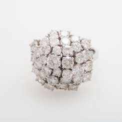 Cocktail ring set with numerous brilliant-cut diamonds Cocktail ring set with numerous brilliant-cut diamonds