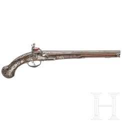 Flintlock pistol, Giovanni Cattaneo in Milan, around 1700 Flintlock pistol, Giovanni Cattaneo in Milan, around 1700