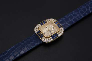 AUDEMARS PIGUET, A LADIES GOLD WRISTWATCH SET WITH DIAMONDS AND SAPPHIRES AND A PAVED DIAL AUDEMARS PIGUET, A LADIES GOLD WRISTWATCH SET WITH DIAMONDS AND SAPPHIRES AND A PAVED DIAL
