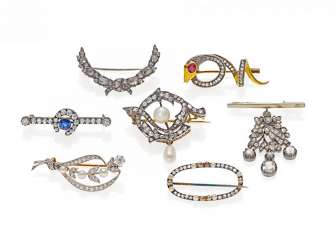 Brooches-Pack. Brooches-Pack.