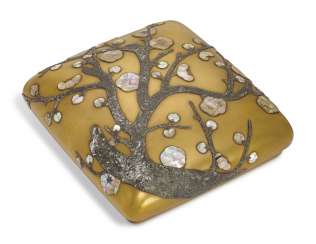 A RIMPA STYLE LACQUER WRITING BOX (SUZURIBAKO) A RIMPA STYLE LACQUER WRITING BOX (SUZURIBAKO)