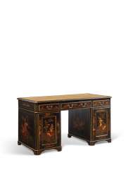 BUREAU A CAISSONS DE LA SECONDE MOITIE DU XIXe SIECLE BUREAU A CAISSONS DE LA SECONDE MOITIE DU XIXe SIECLE
