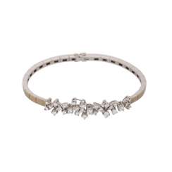 Armband mit Brillanten zusammen ca. 0,70ct. Armband mit Brillanten zusammen ca. 0,70ct.