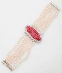 Extravagant Cuff Bracelet Extravagant Cuff Bracelet