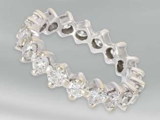 Ring: high-quality, white Golden eternity ring with brilliant-cut diamonds, approx 2.5 ct, 18K Gold Ring: high-quality, white Golden eternity ring with brilliant-cut diamonds, approx 2.5 ct, 18K Gold