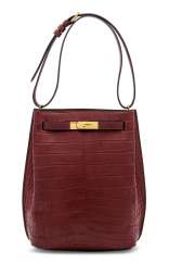 A MATTE ROUGE H ALLIGATOR SO KELLY 22 WITH GOLD HARDWARE A MATTE ROUGE H ALLIGATOR SO KELLY 22 WITH GOLD HARDWARE